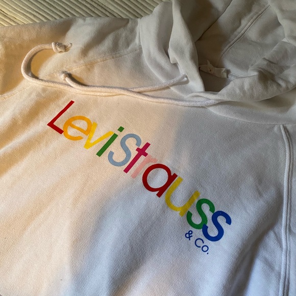 White Levi’s hoodie! - Picture 2 of 4